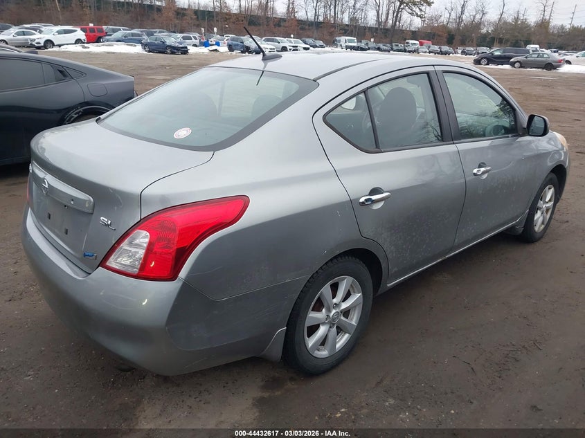 2012 Nissan Versa 1.6 Sl