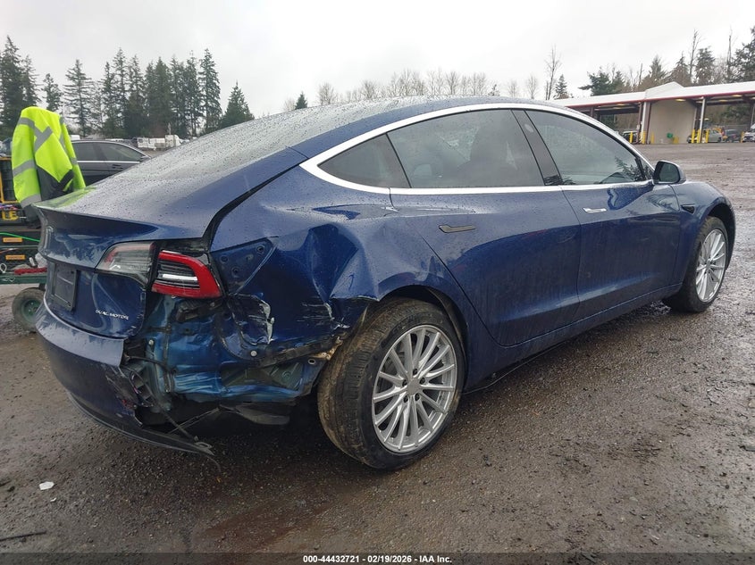 2018 Tesla Model 3 Long Range/Performance