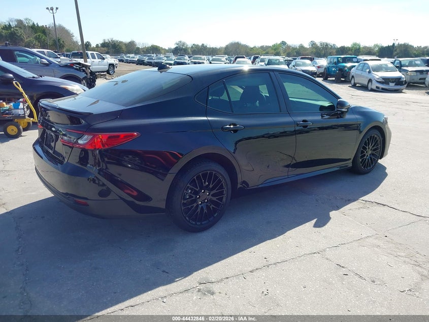 2025 Toyota Camry Le