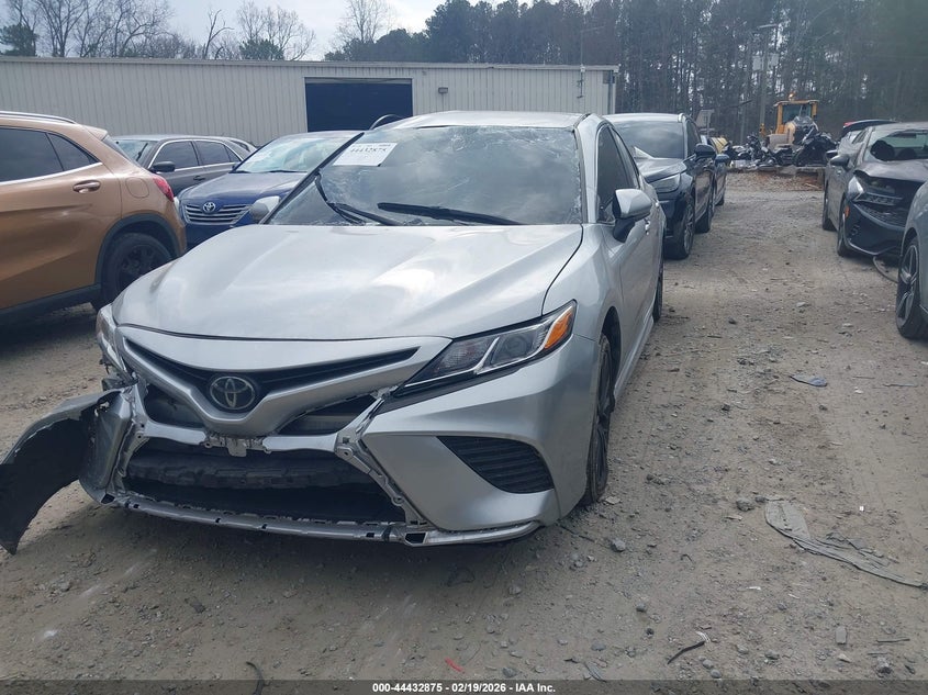 2020 Toyota Camry Se