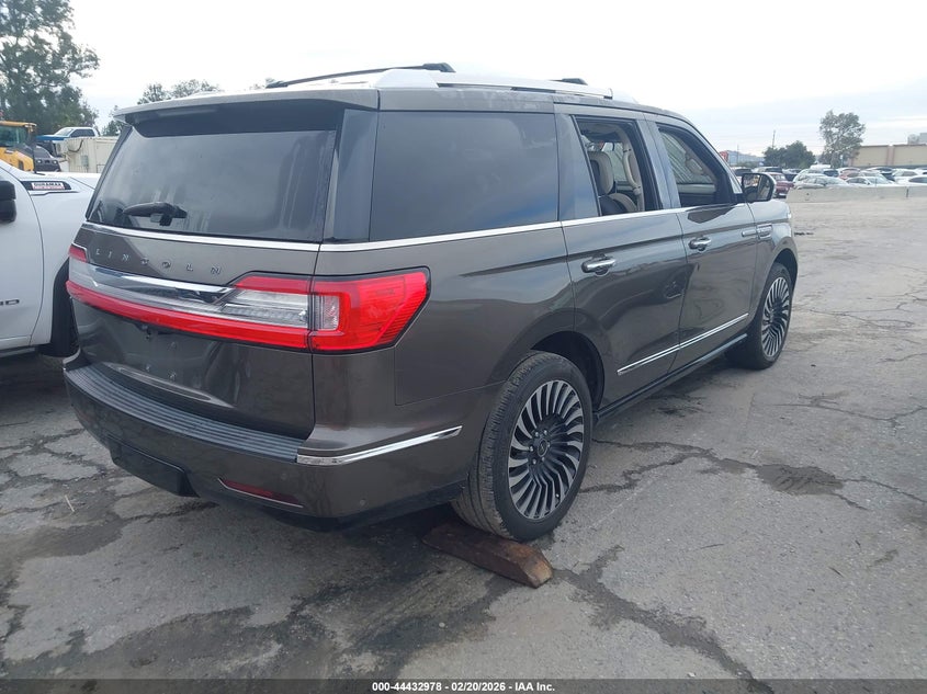 2018 Lincoln Navigator Black Label