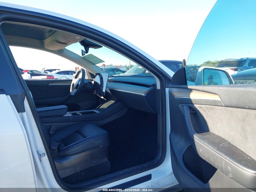 2023 Tesla Model Y Awd/Long Range Dual Motor All-Wheel Drive