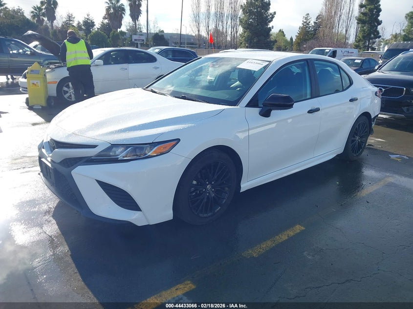 2020 Toyota Camry Se Nightshade Edition
