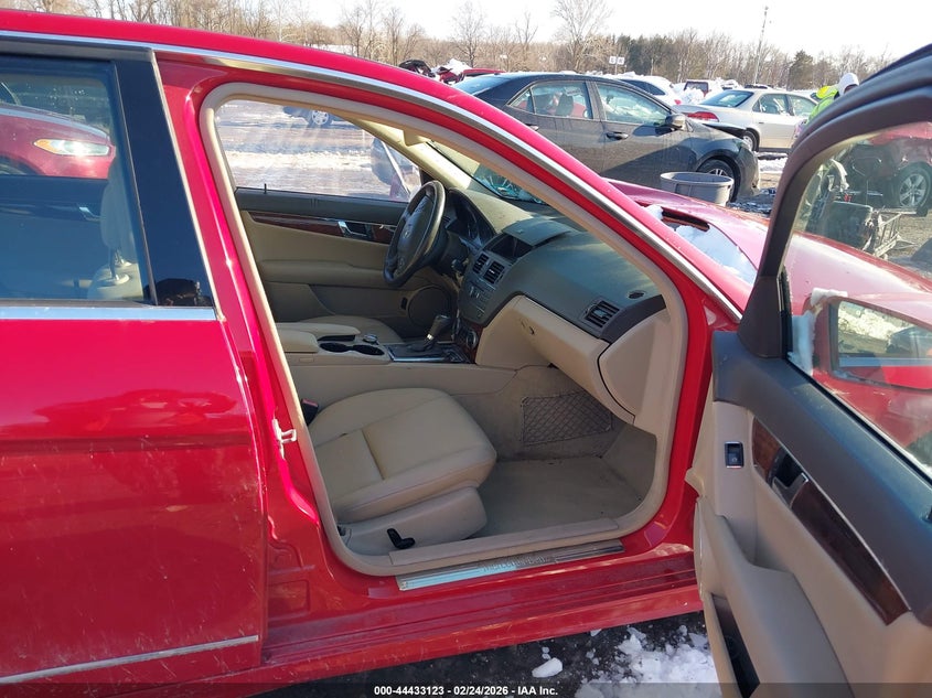 2010 Mercedes-Benz C 300 Luxury 4Matic/Sport 4Matic