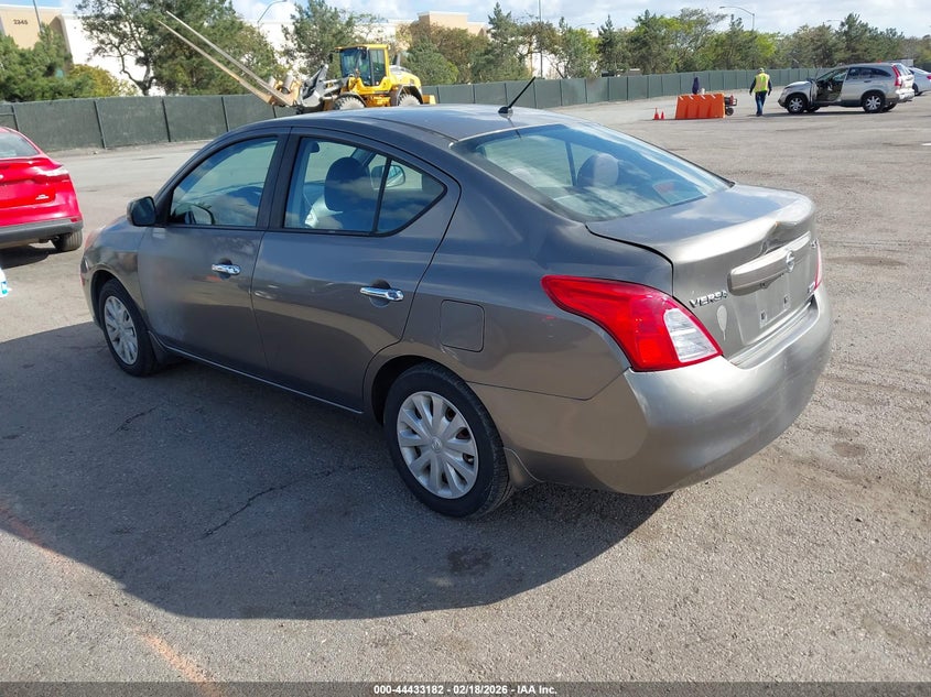 2012 Nissan Versa 1.6 Sv