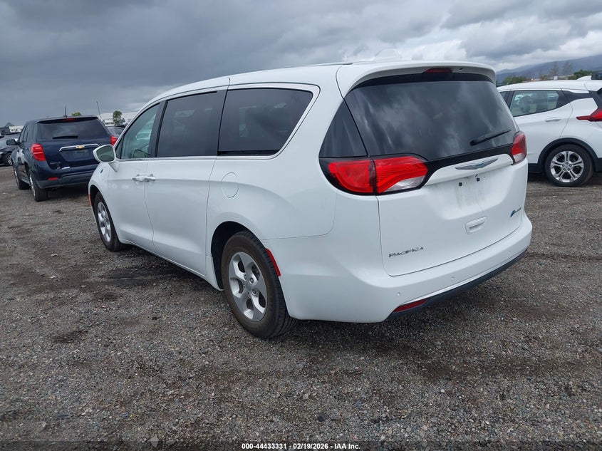 2018 Chrysler Pacifica Hybrid Touring Plus