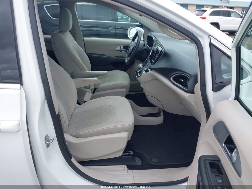 2018 Chrysler Pacifica Hybrid Touring Plus