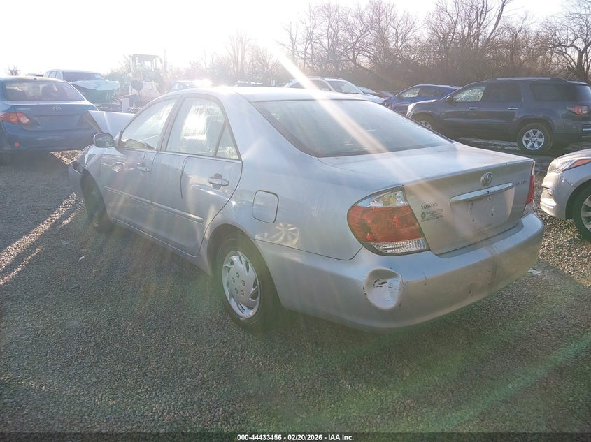 2005 Toyota Camry Le