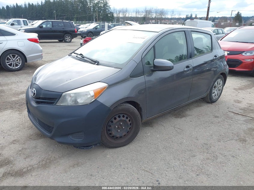 2013 Toyota Yaris Le