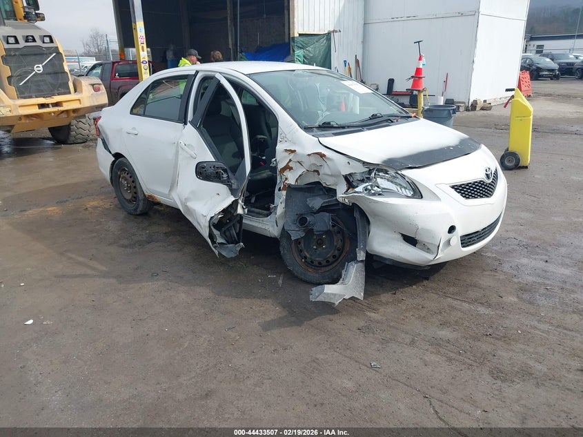 2009 TOYOTA YARIS