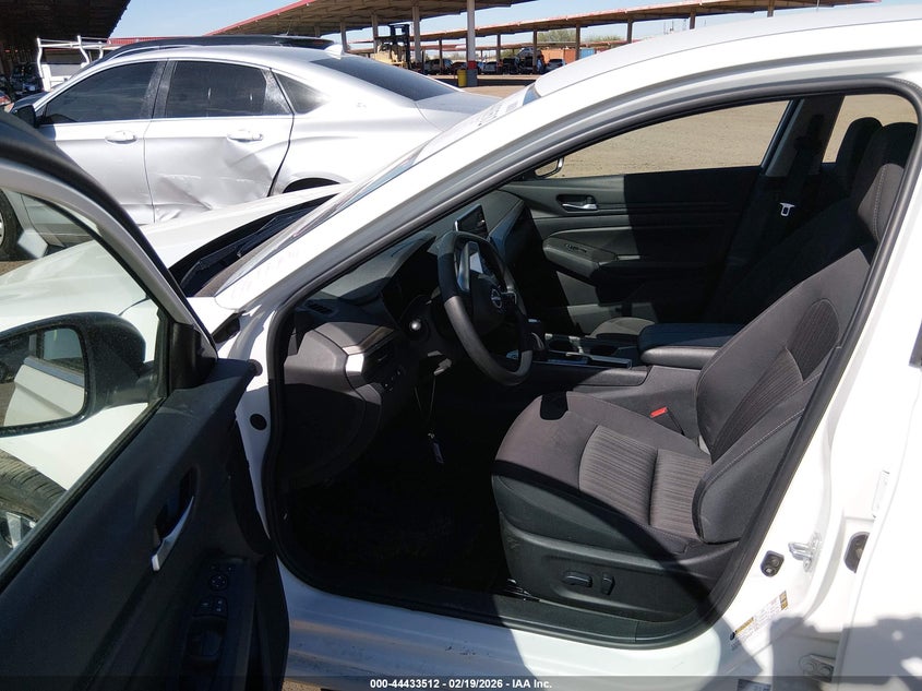 2025 Nissan Altima Sv Fwd