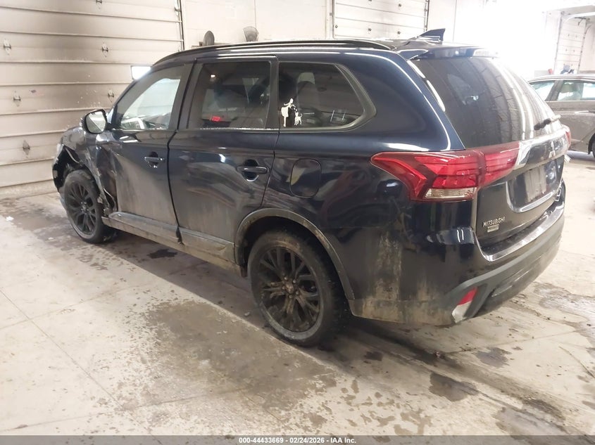 2019 Mitsubishi Outlander Le
