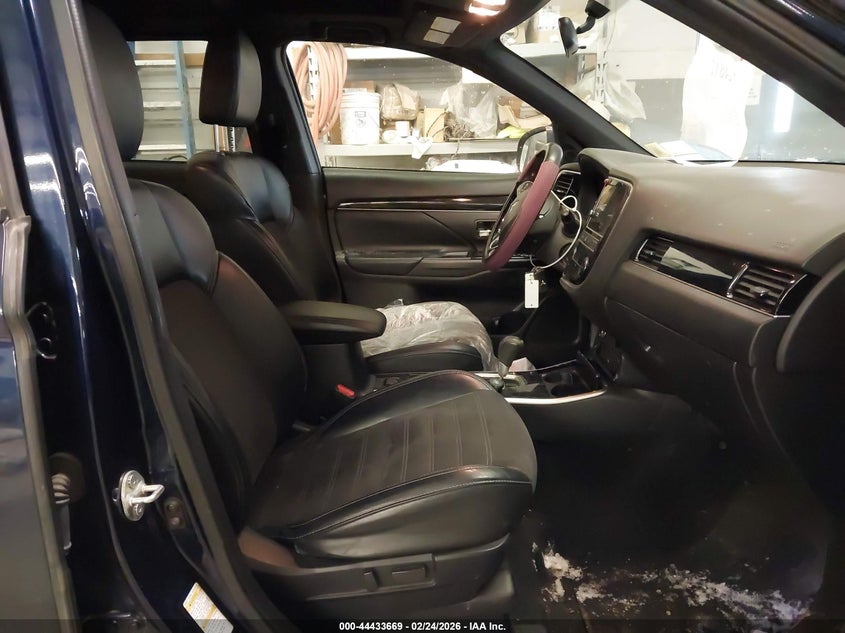 2019 Mitsubishi Outlander Le