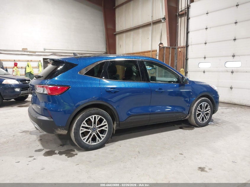 2022 Ford Escape Sel