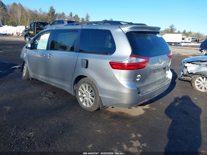 2016 Toyota Sienna Le 7 Passenger
