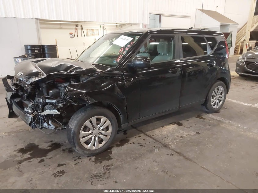 2020 Kia Soul Lx KNDJ23AU8L7084128 photo 1