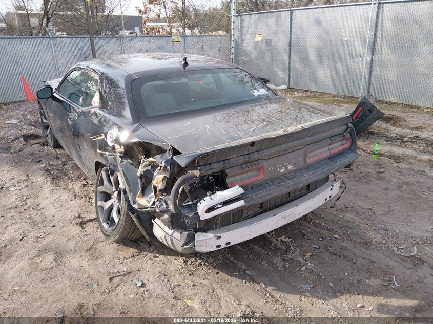 2017 Dodge Challenger Sxt
