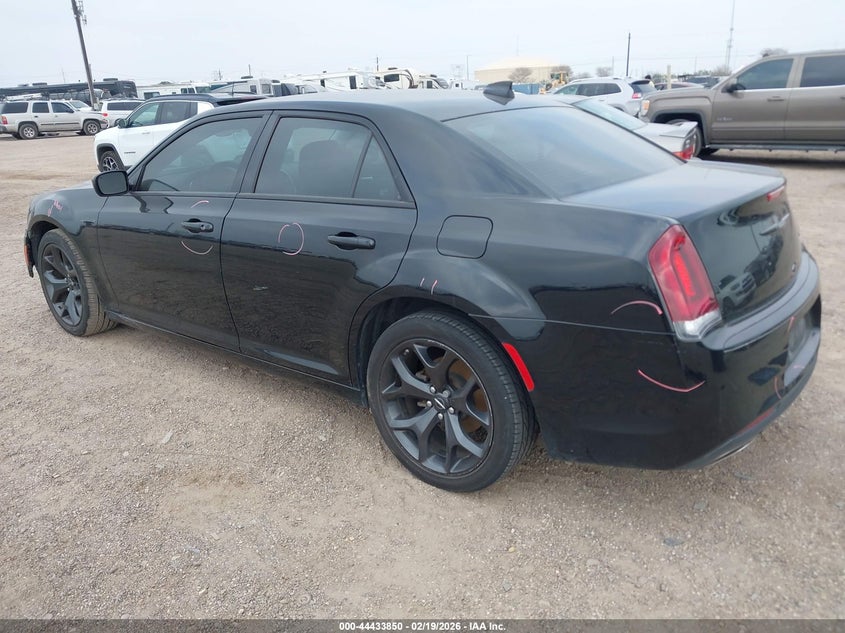 2023 Chrysler 300 Touring