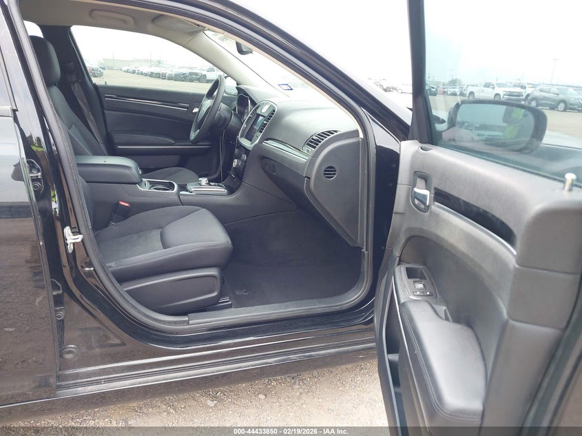 2023 Chrysler 300 Touring