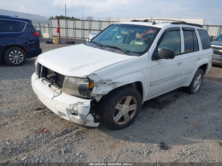 1GNDT13S082220984 2008 Chevrolet Trailblazer Lt photo 1