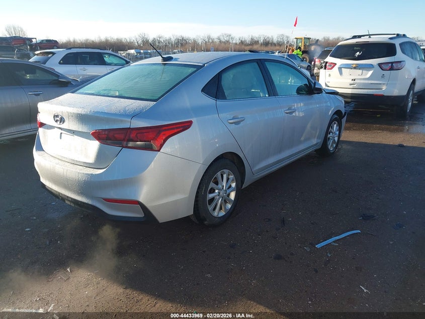 2022 Hyundai Accent Sel