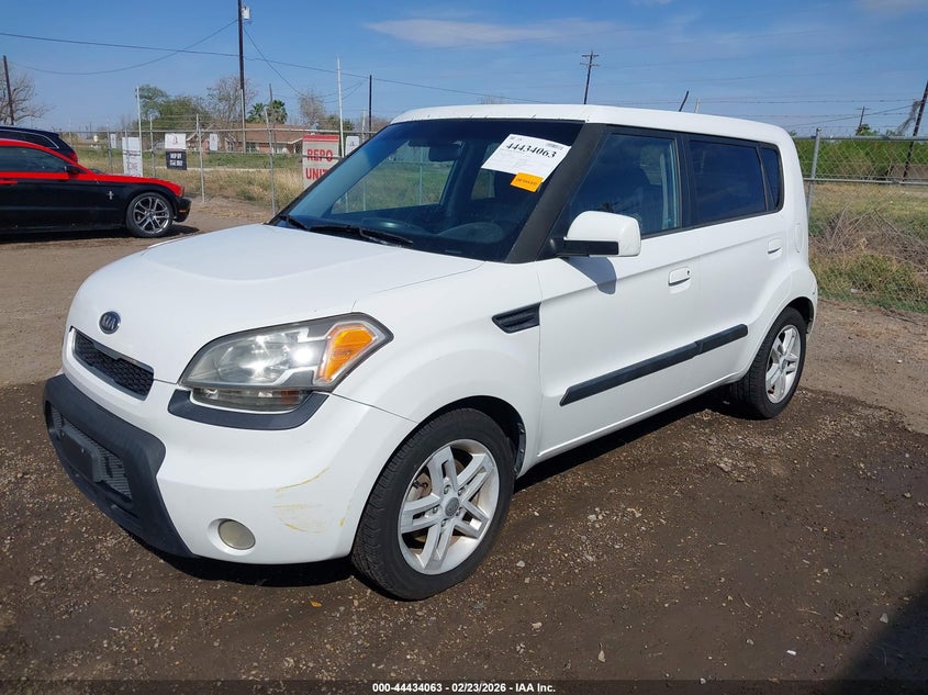 2010 Kia Soul +