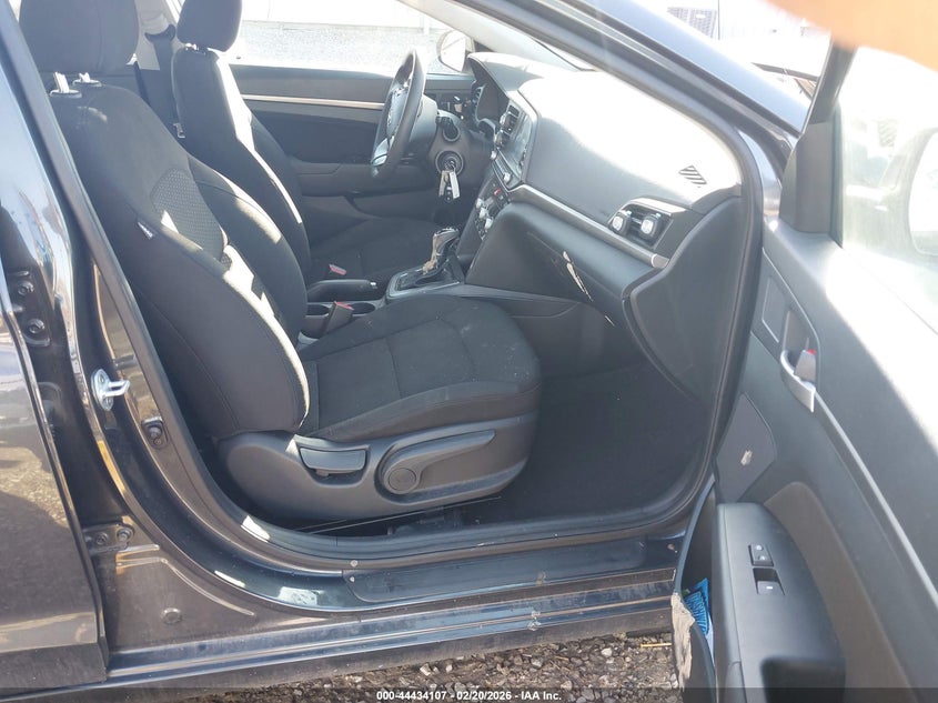 VIN 5NPD84LF5LH549900 2020 HYUNDAI ELANTRA SEL