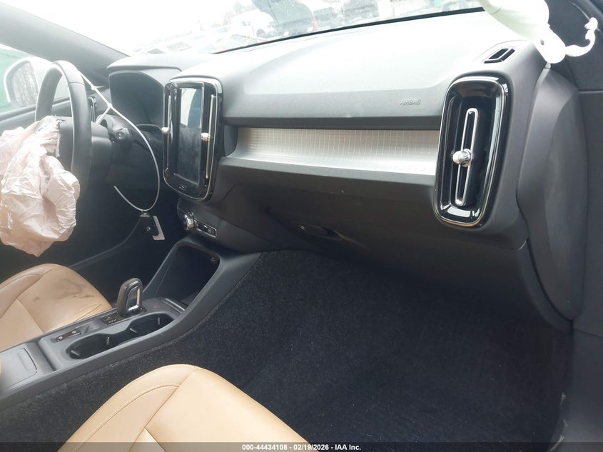 2020 Volvo Xc40 T5 Momentum