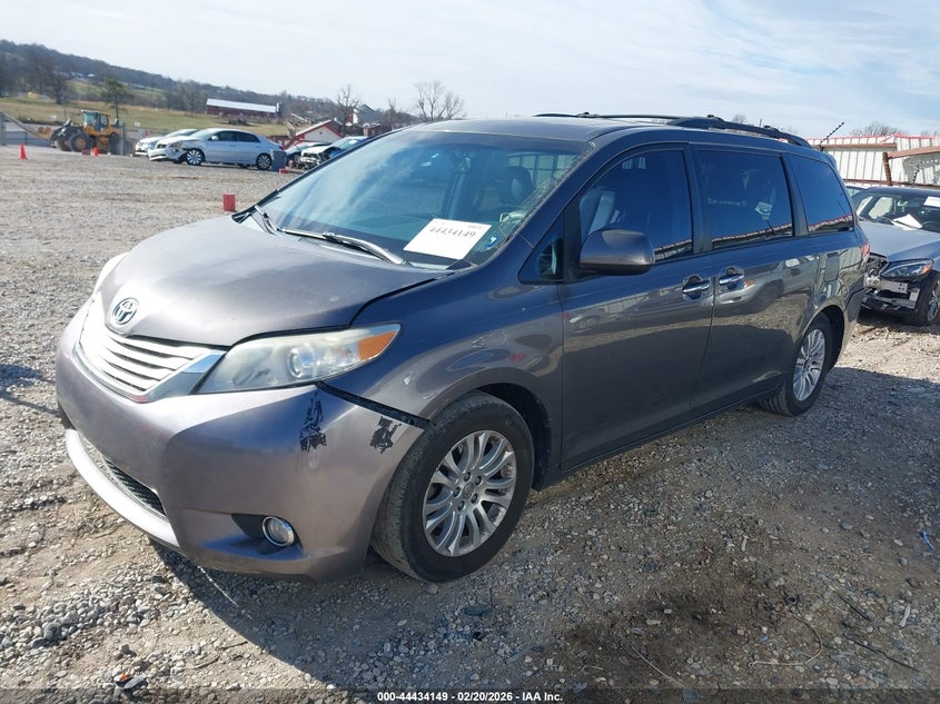 2014 Toyota Sienna Xle V6 7 Passenger Auto Access Seat