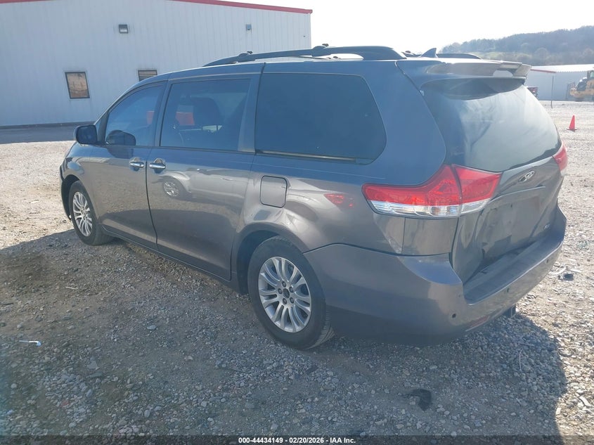 2014 Toyota Sienna Xle V6 7 Passenger Auto Access Seat