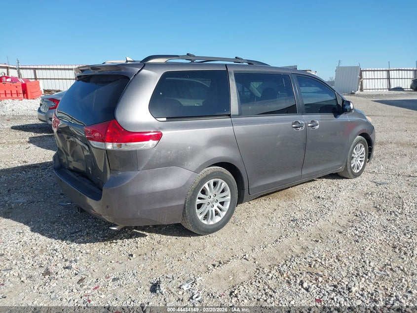 2014 Toyota Sienna Xle V6 7 Passenger Auto Access Seat