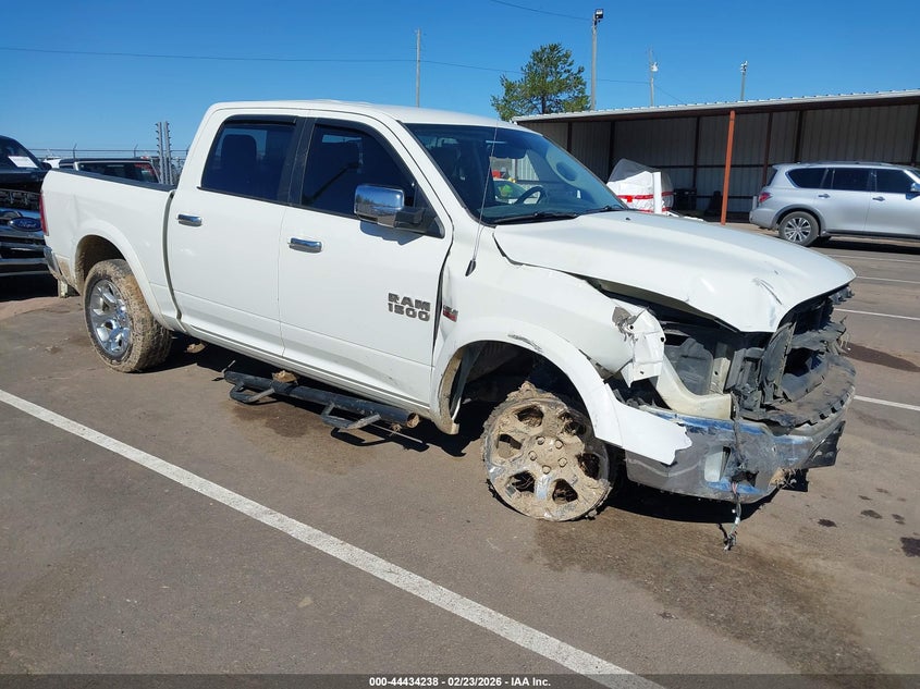 2017 Ram 1500 Laramie 4X4 5'7 Box
