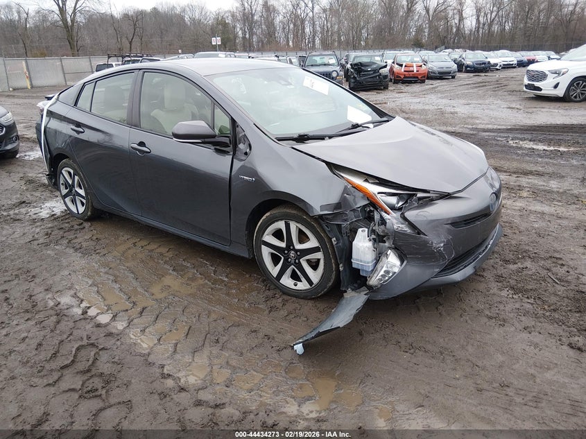2016 Toyota Prius Three Touring