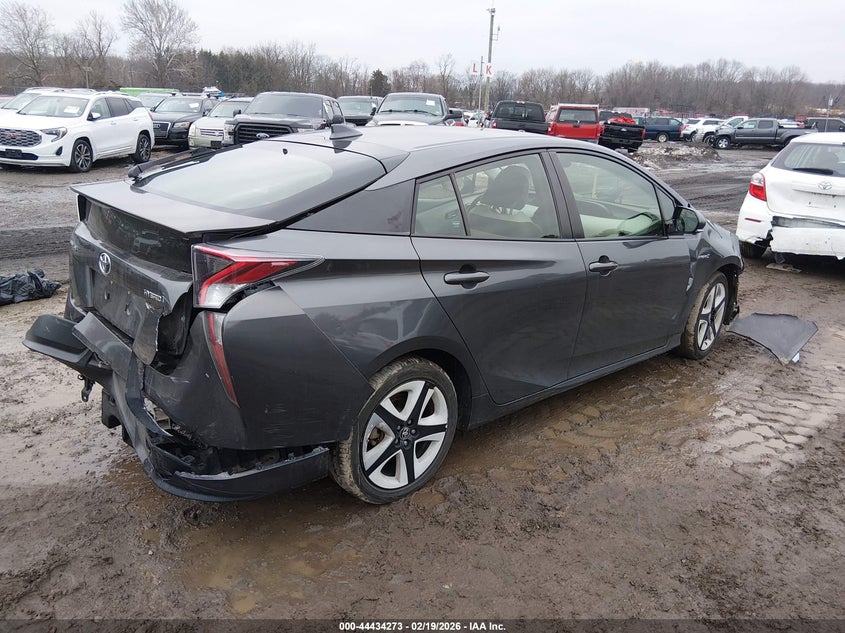 2016 Toyota Prius Three Touring