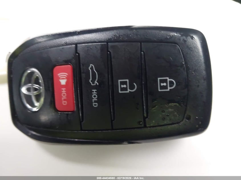 VIN 4T1DBADKXSU013990 2025 TOYOTA CAMRY XLE