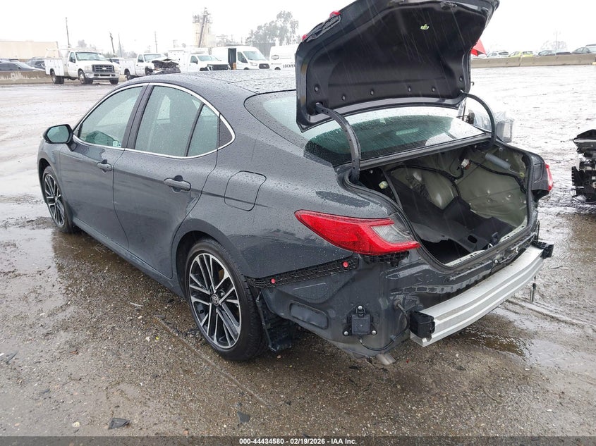 2025 Toyota Camry Xle