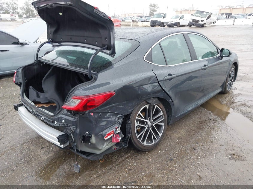 2025 Toyota Camry Xle