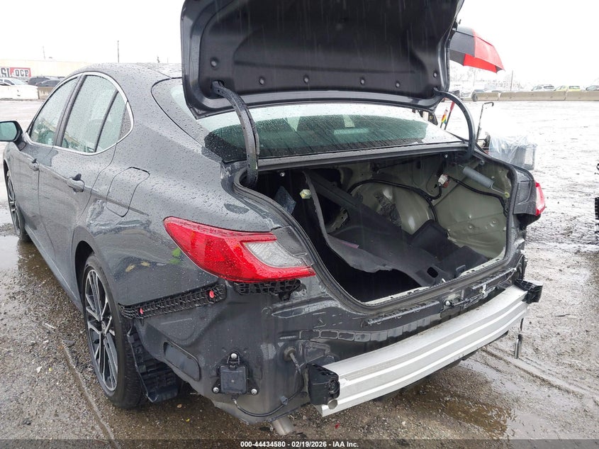 VIN 4T1DBADKXSU013990 2025 TOYOTA CAMRY XLE