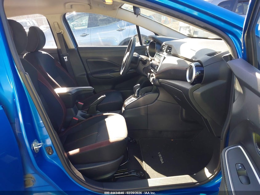 2020 Nissan Versa Sr Xtronic Cvt