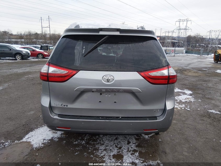 2018 TOYOTA SIENNA VIN: 5TDYZ3DC4JS940590
