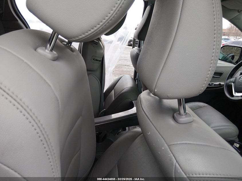 2018 TOYOTA SIENNA VIN: 5TDYZ3DC4JS940590