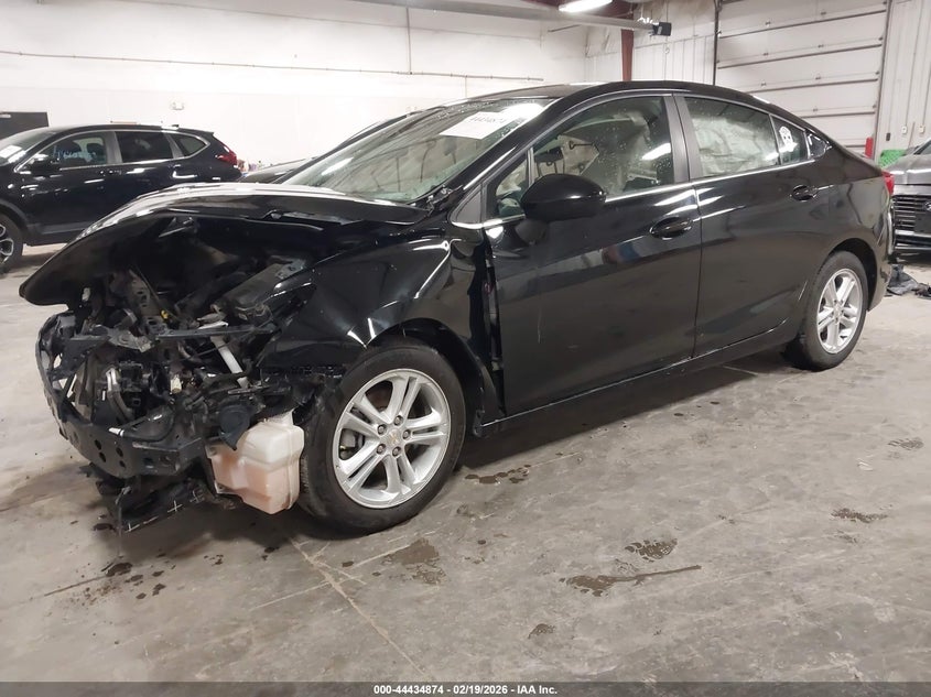 2017 Chevrolet Cruze Lt Auto 1G1BE5SM8H7216827 photo 1