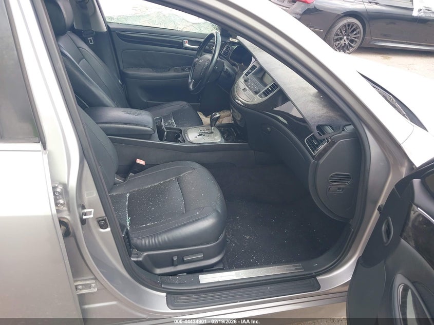 2013 Hyundai Genesis 3.8