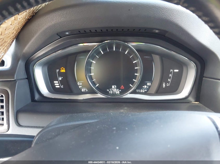 2016 Volvo Xc70 T5 Platinum VIN: YV4612NM5G1258515 Lot: 44434931