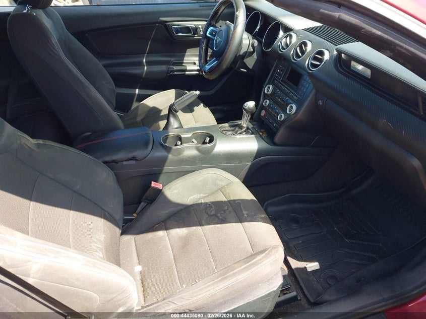 2016 Ford Mustang V6