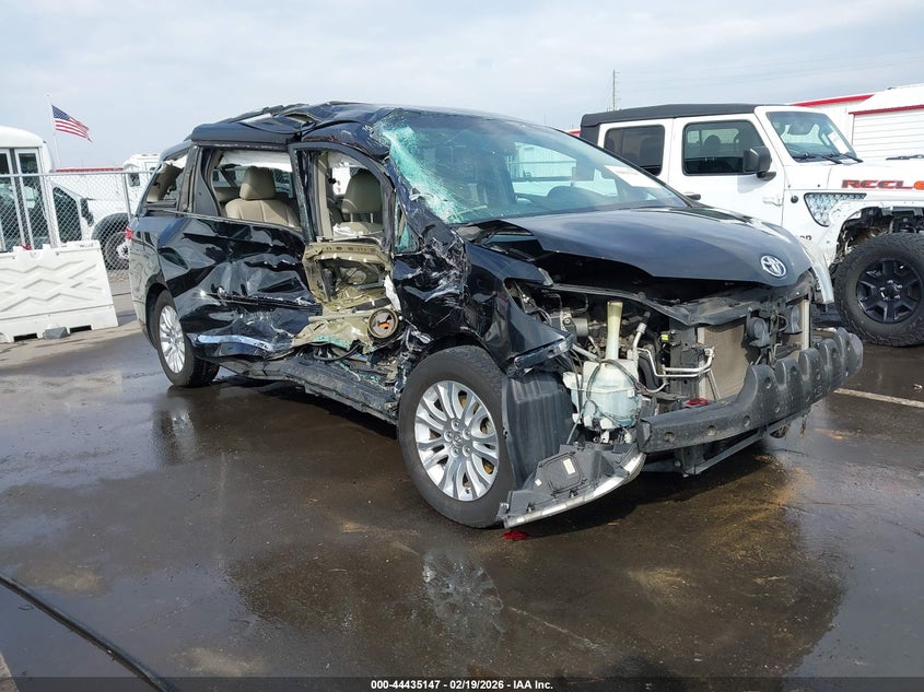 2013 Toyota Sienna Xle/Limited