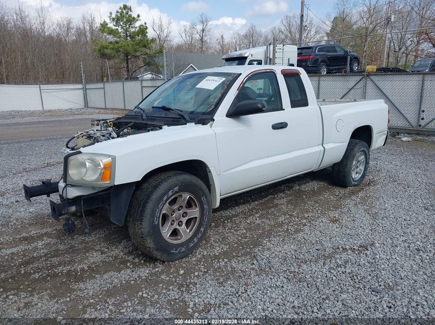 2005 Dodge Dakota Slt