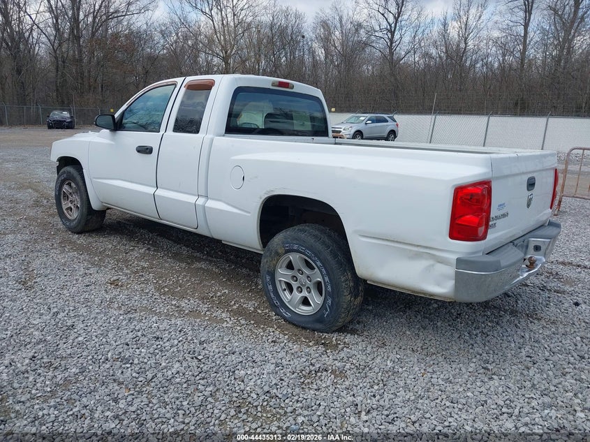 2005 Dodge Dakota Slt