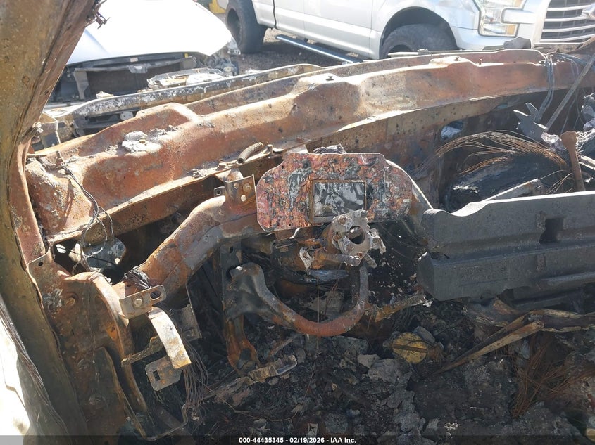 2020 GMC YUKON auction photo 7