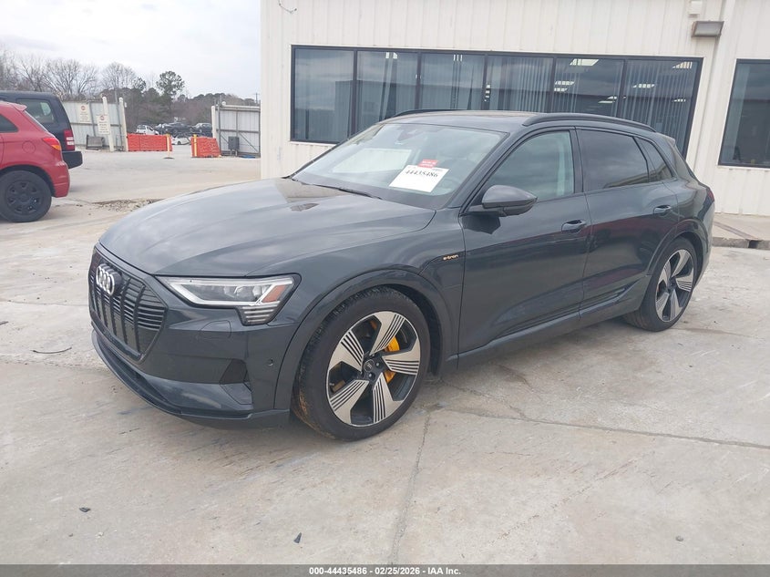 Vin: wa1laage3nb032335, lot: 44932126, audi e-tron premium plus quattro 20222